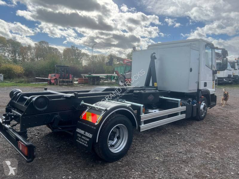 Lastbil Iveco 75 E 16