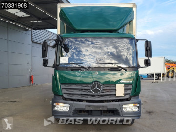 Vrachtwagen bakwagen Mercedes
