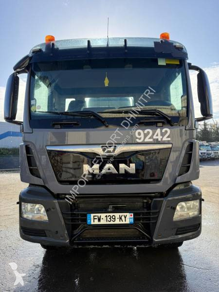 Camión MAN 32.430