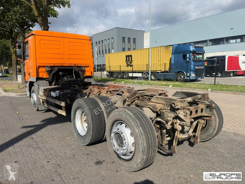 Camión Mercedes 2541 Steel/Air - Automatic - 6x2