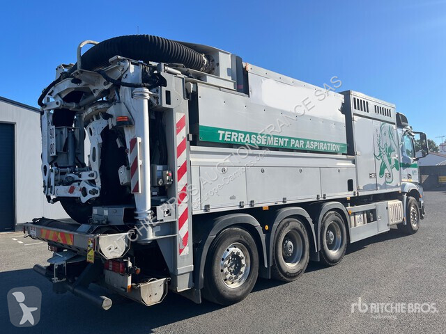 Kamion Mercedes 3251