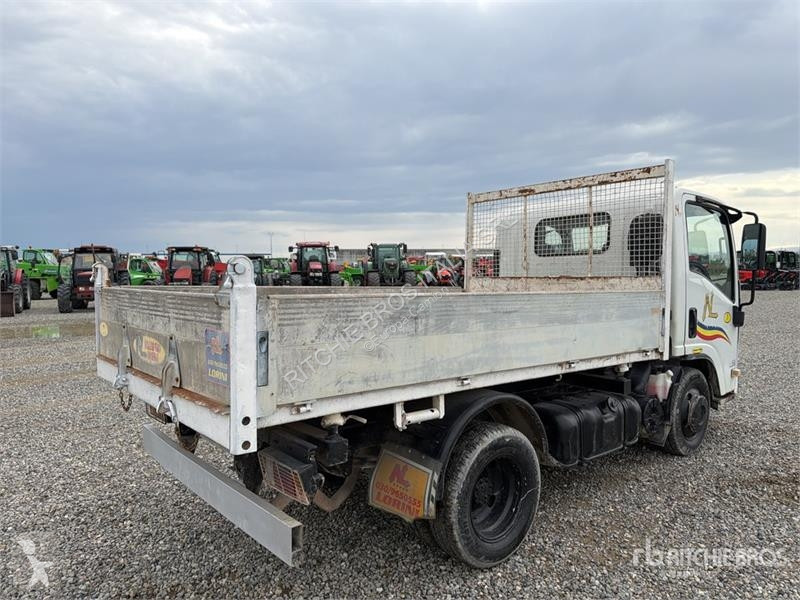 Kamion Isuzu S/A Dump Truck