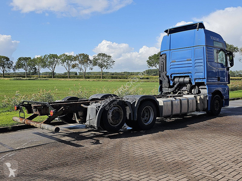 Camión MAN 26.560  6x2-4 Chassis