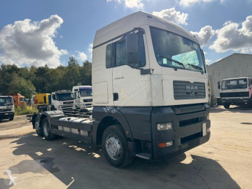 Camión MAN TGA 26.390 (MANUAL GEARBOX / BOITE MANUELLE / 6X2)