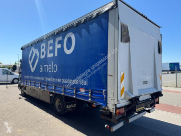 Camión furgón Iveco