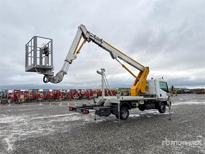 Camion Renault Multitel Pagliero MJ201 20 m on...