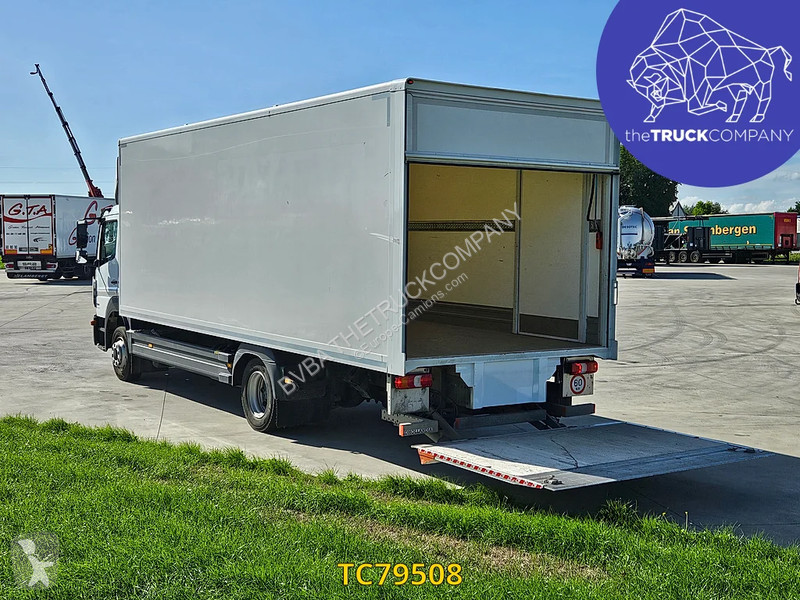Camión Mercedes 1221