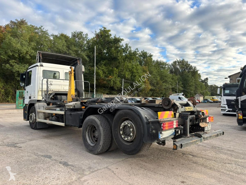 Kamion Mercedes 6X2 essieu relevable ACTR0S 2544