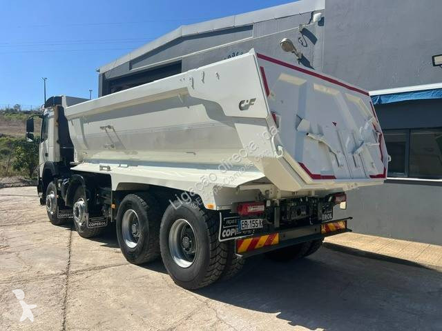 Kamion Volvo 460