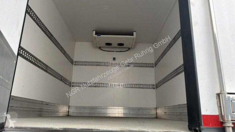 Kamion MAN 8.220 4X2 Kühlkoffer 4 Meter Carrier...