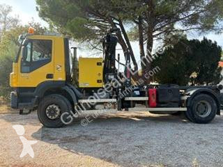 Camión Iveco AD 190 T 31