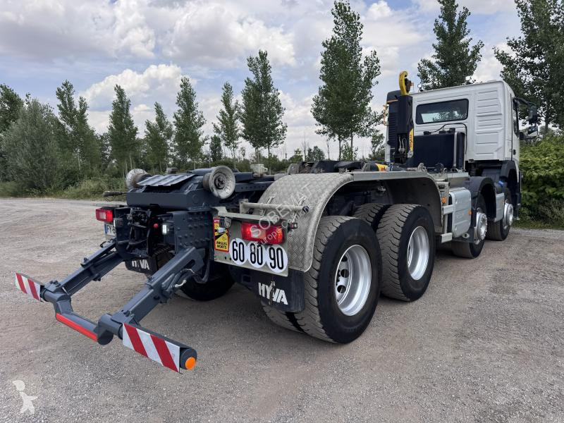 Volvo 420 truck