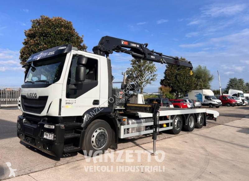 Kamion Iveco AD 320 S 36