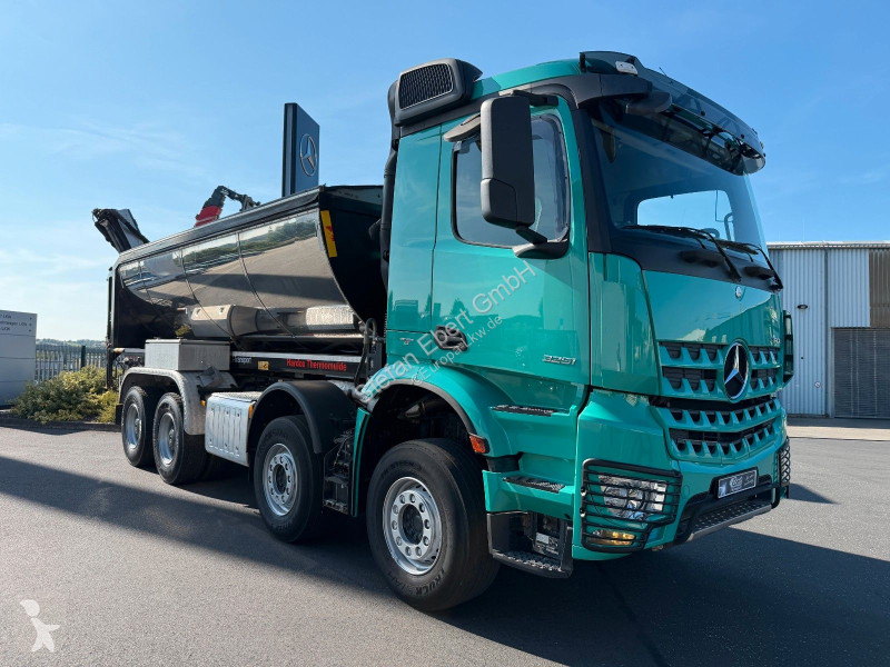 Kamion Mercedes 3251K 8x4 AMTEC Thermokipper...