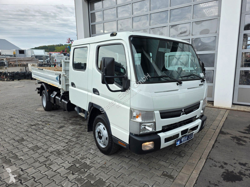 Kamion Mitsubishi Fuso 7C18D DoKa 7 Sitze AHK