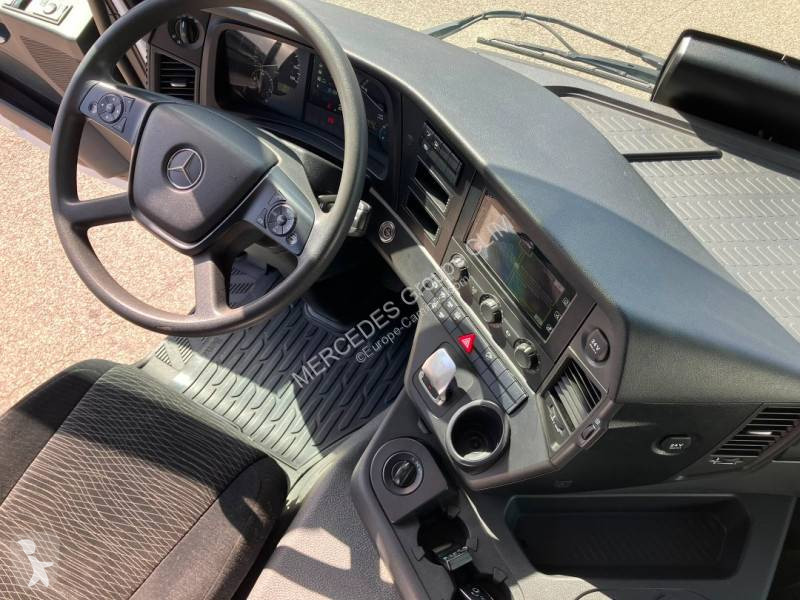 Kamion Mercedes 3246