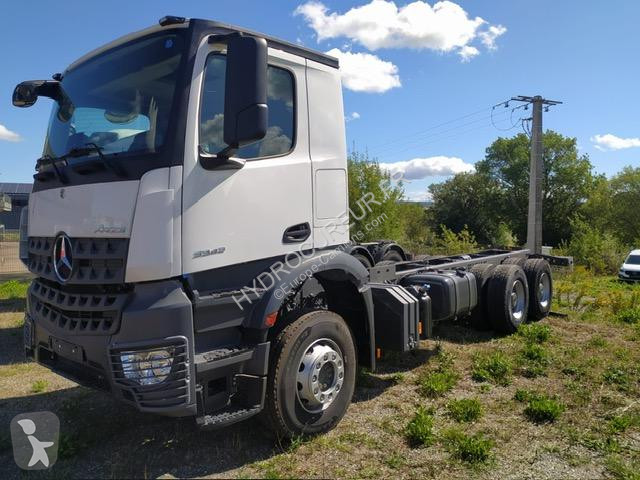 Kamion Mercedes 3243 KN