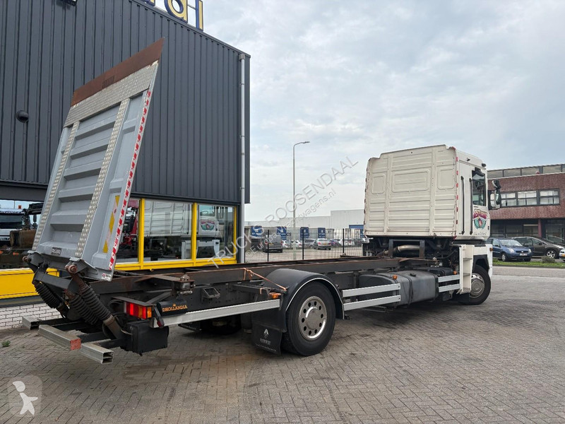 Teherautó Renault MAGNUM 19,400 + BDF + 4...