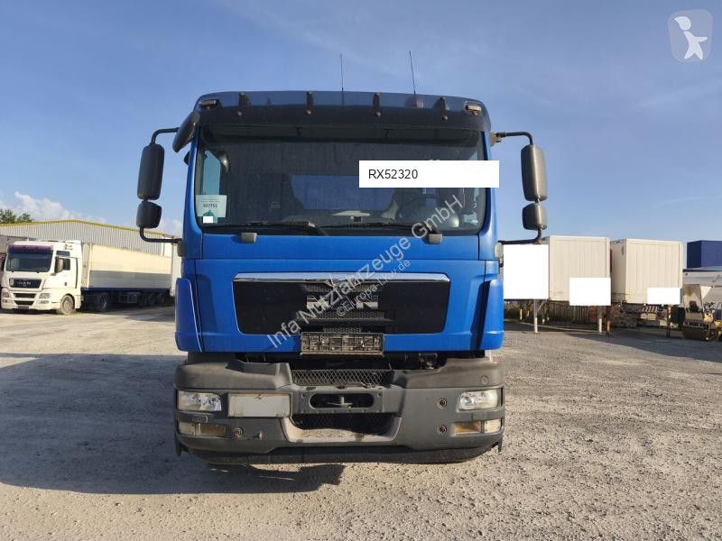 Camión MAN AK12.T
