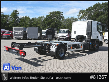 Camión chasis Iveco