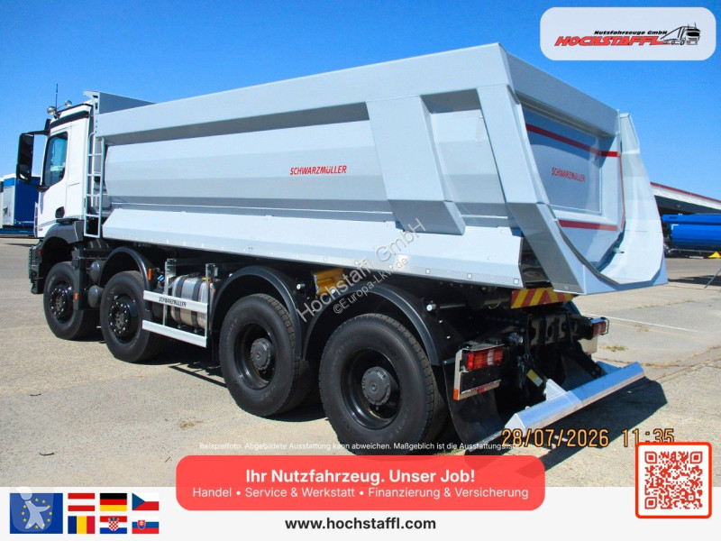 Teherautó Mercedes AROCS 3246 K 8x4