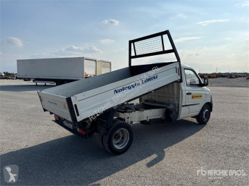 Piaggio billenőkocsi teherautó