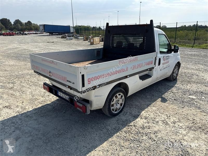 Camión Fiat Work Up Flatbed Truck