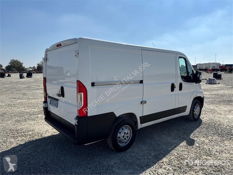 Camión Peugeot 333 L1H1 2.2 BLUEHDI 140CV SeS...