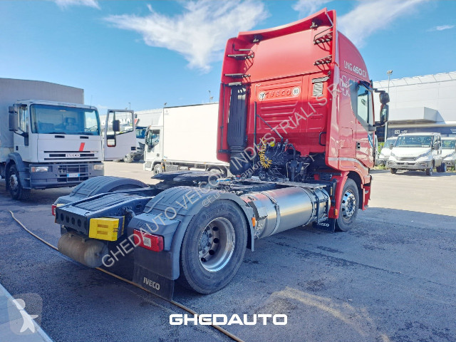 Teherautó Iveco TRATTORE STRADALE IVECO STRALIS...