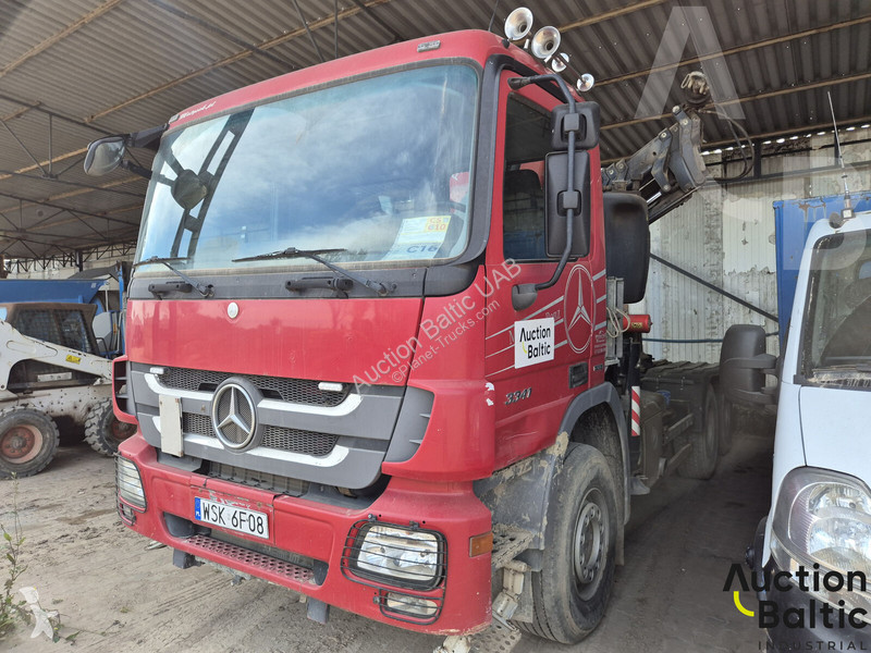 Teherautó Mercedes