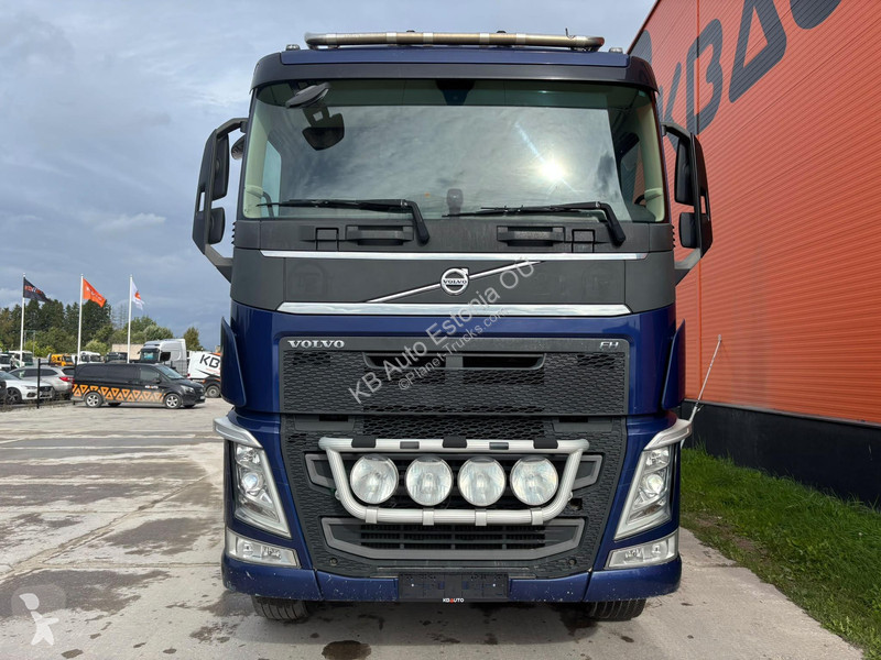 Camión Volvo 540 6x4 RETARDER / TANDEM AXLE...