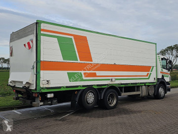 Camión furgón Scania