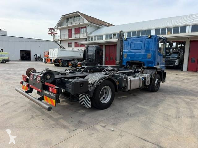 Camión Iveco 160 E 25