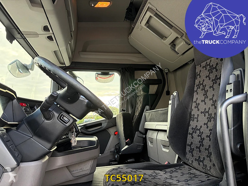 Camião Scania 450
