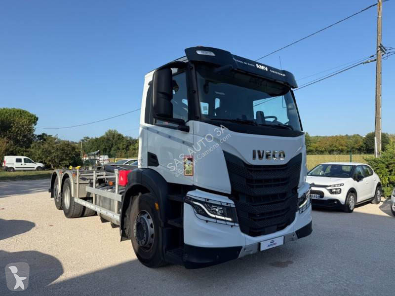 Camion Iveco 460