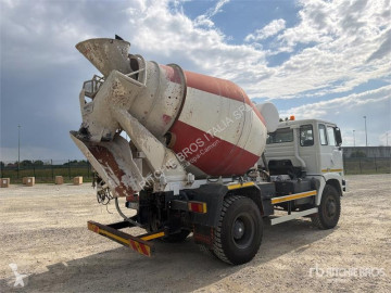 Camion betoniera Astra