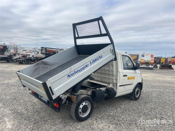 Camion benă Piaggio