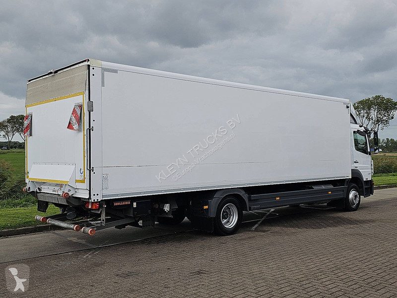 Camión Mercedes ATEGO 1227 LIFT AIRCO
