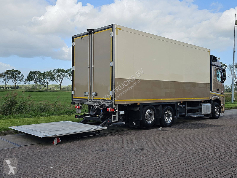 Teherautó Mercedes ACTROS 2548 6X2 STEER 2T LIFT
