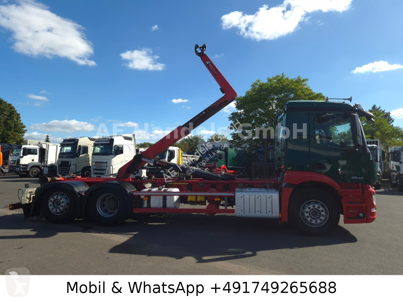 Camion Mercedes III 2540 M Hiab...