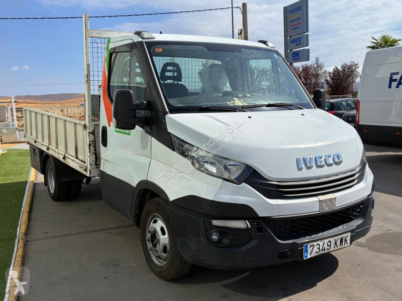 Camião Iveco  35C14