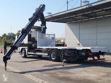 Camion grue MAN