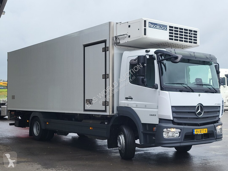 Lastbil Mercedes 1323