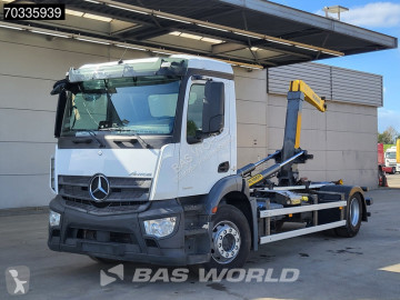 Camião poli-basculante Mercedes