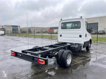 Utilitaire châssis cabine Iveco neuf