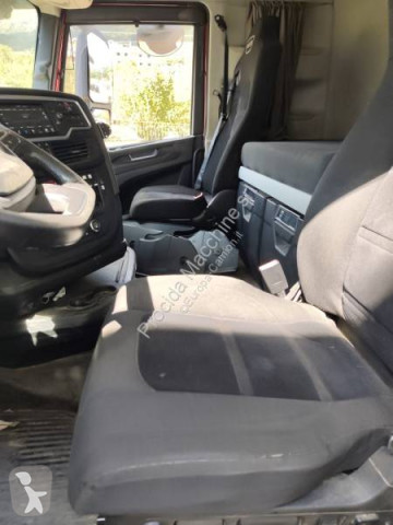 Camião porta máquinas Iveco