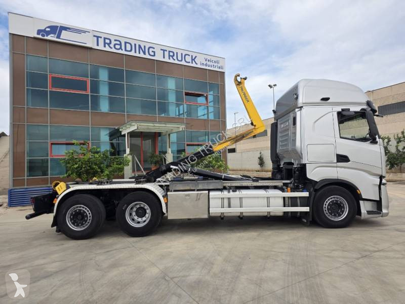 Camion Iveco 480