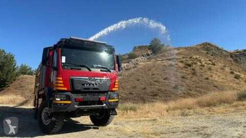 Camion camion de pompieri cu remorca MAN nou