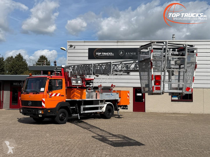 Camião Mercedes 817 Aerial work platform - METZ...