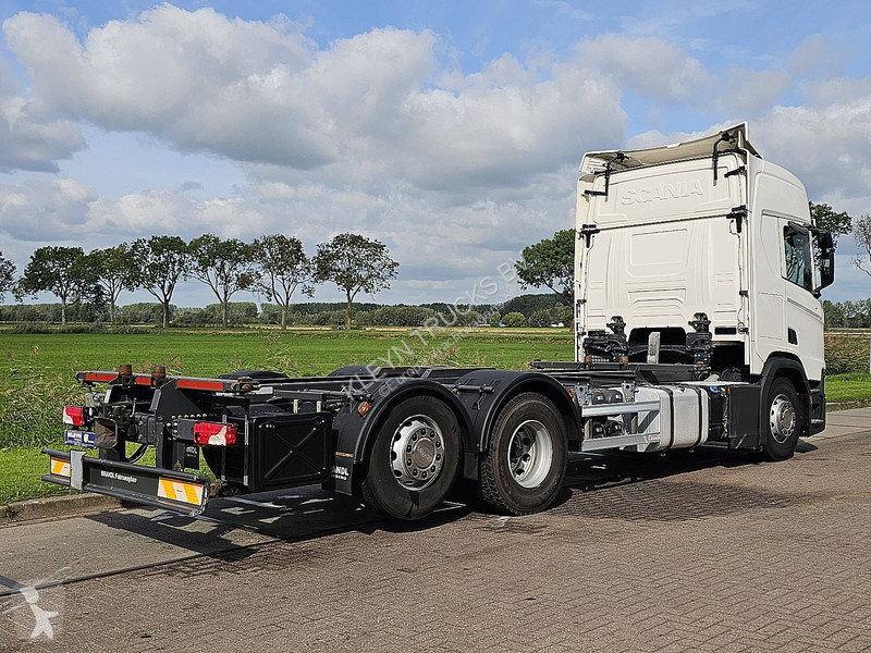Camião Scania 450 6x2*4